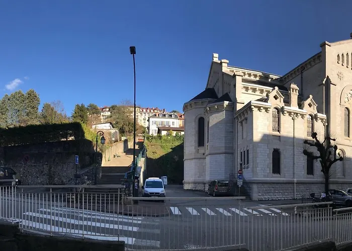 公寓 Spacieux Avec Balcon, Ideal Pour 2 Personnes - Fr-1-555-73 *